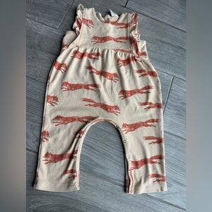 Kate Quinn Fox Print Ruffle Sleeve Romper Size 18-24 months